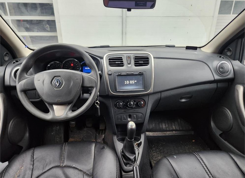 Renault Logan, II 1.6 MT (82 л.с.)