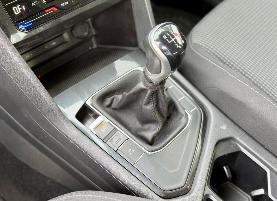 Volkswagen Tiguan, II Рестайлинг 1.4 MT (125 л.с.)