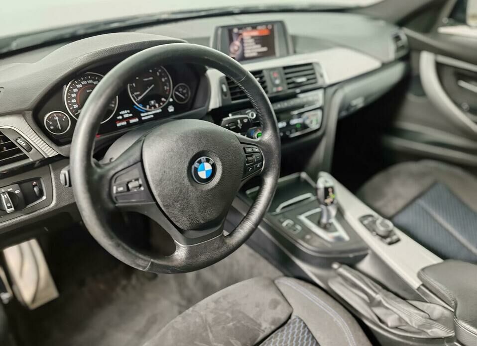 BMW 3 серии 320i xDrive 2.0 AT (184 л.с.) 4WD