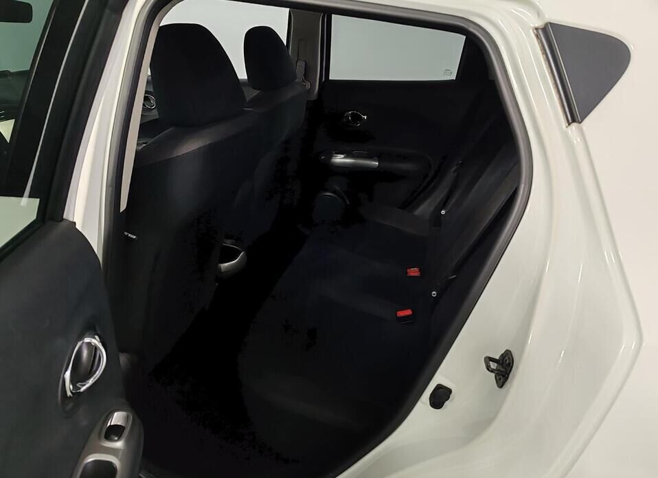 Nissan Juke 1.6 CVT (190 л.с.) 4WD