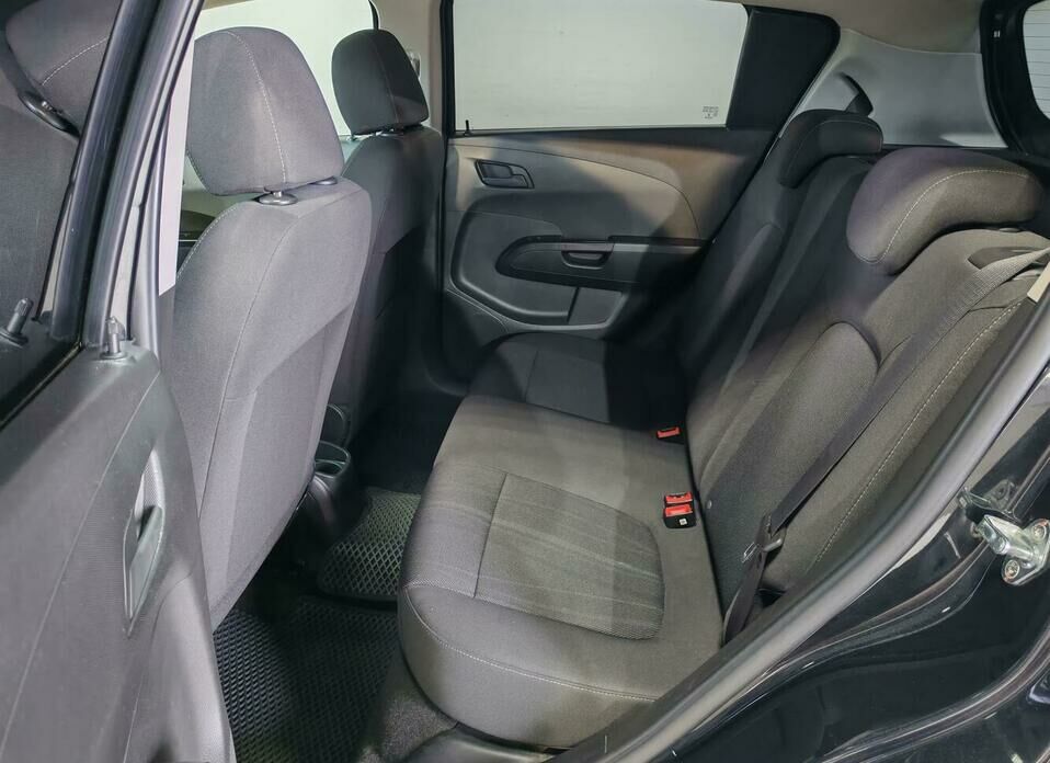 Chevrolet Aveo 1.6 AT (115 л.с.)
