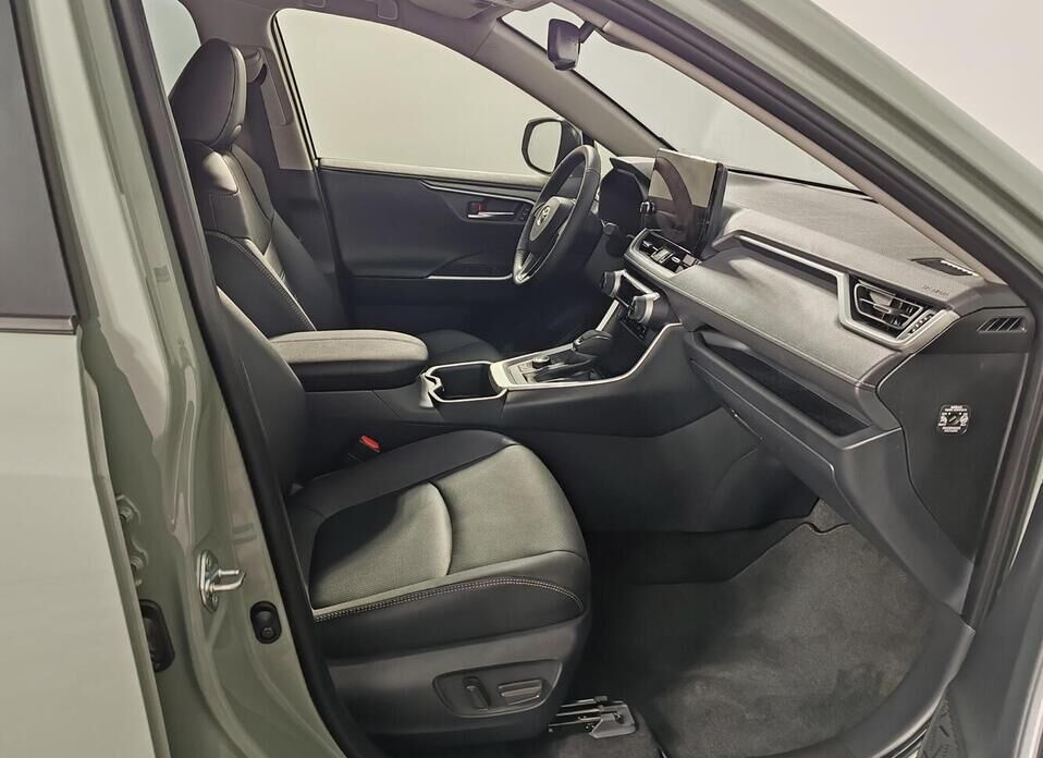 Toyota RAV4, V (XA50) 2.0 CVT (173 л.с.) 4WD