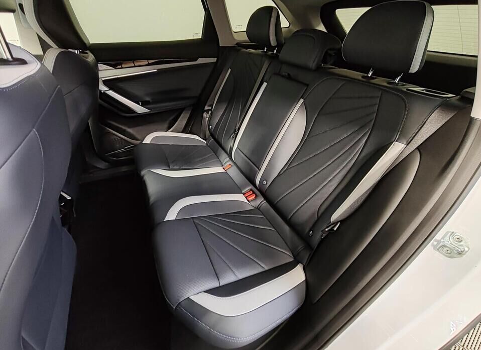 Geely Atlas, II 2.0 AMT (200 л.с.)