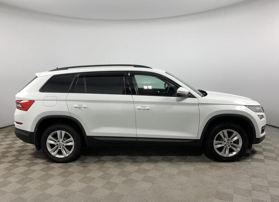 Skoda Kodiaq 2.0 AMT (180 л.с.) 4WD