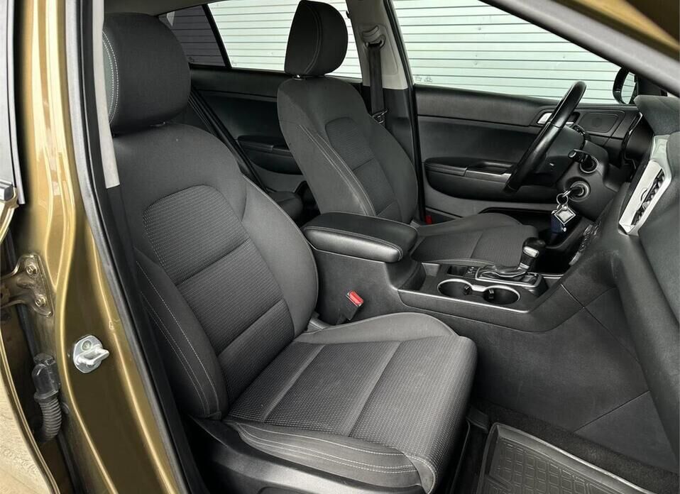 Kia Sportage 2.0 AT (150 л.с.) 4WD