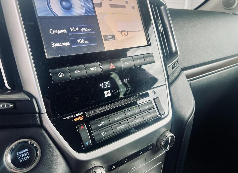 Toyota Land Cruiser, 200 Series Рестайлинг 2 4.5d AT (249 л.с.) 4WD