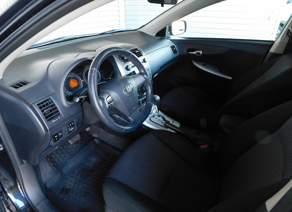 Toyota Corolla, X (E140, E150) Рестайлинг 1.6 AT (124 л.с.)