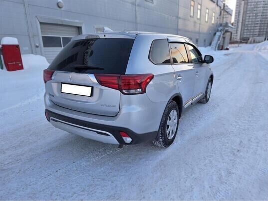 Mitsubishi Outlander, 2019&nbsp;г., 30&nbsp;976&nbsp;км