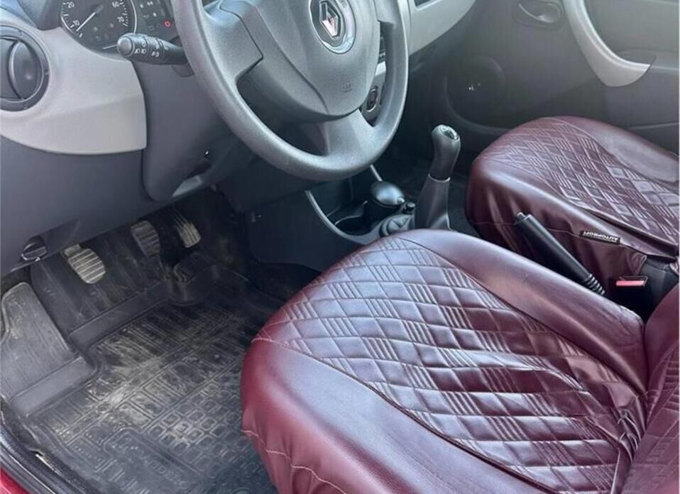 Renault Sandero 1.6 MT (84 л.с.)
