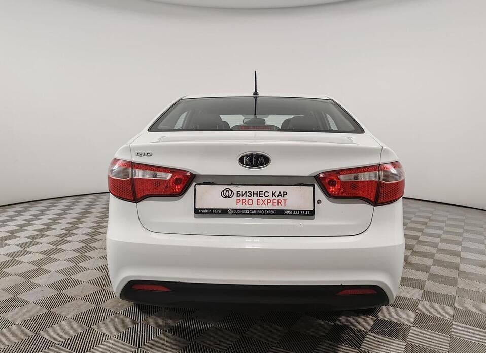 Kia Rio, III 1.4 AT (107 л.с.)