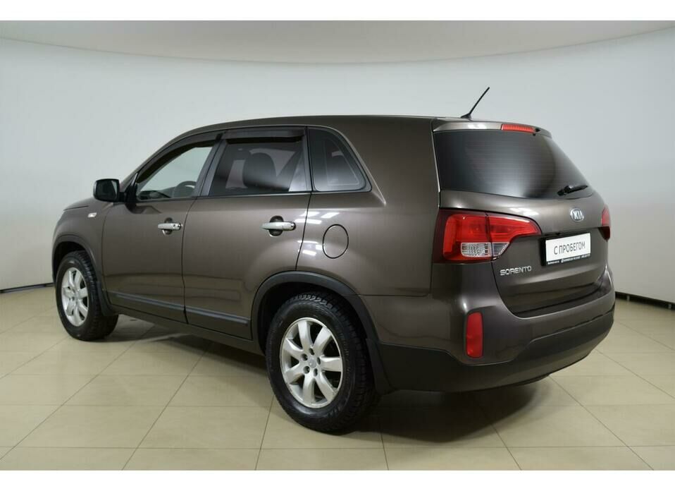 Kia Sorento 2.4 MT (175 л.с.)