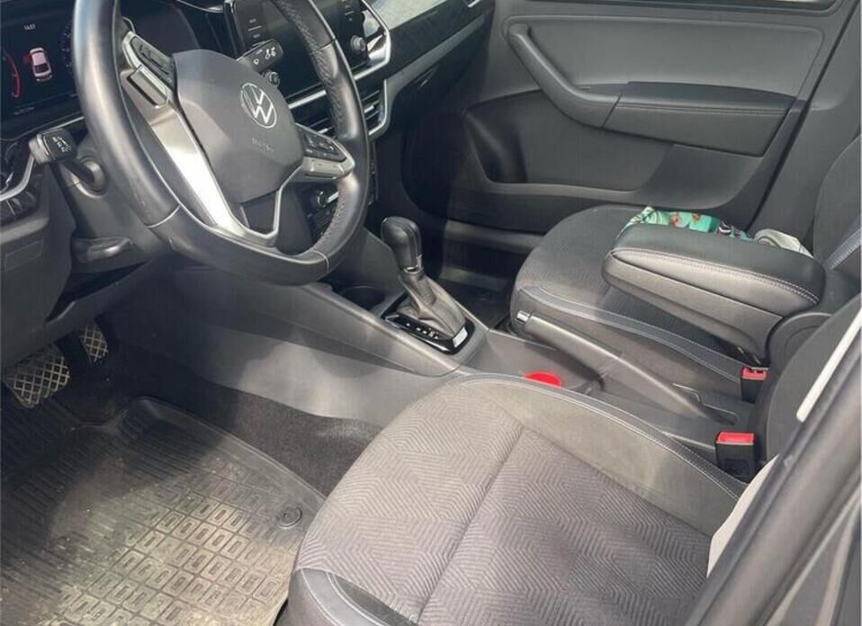 Volkswagen Polo 1.6 AT (110 л.с.)