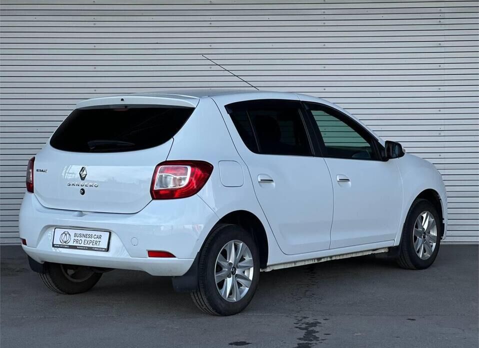 Renault Sandero, II Рестайлинг 1.6 MT (113 л.с.)