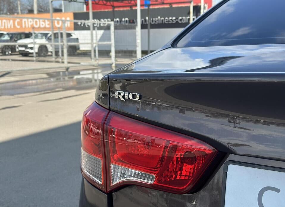 Kia Rio, III Рестайлинг 1.4 MT (107 л.с.)