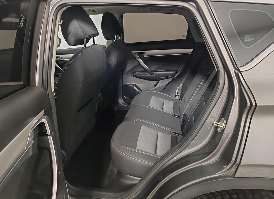 Geely Coolray, I 1.5 AMT (150 л.с.)
