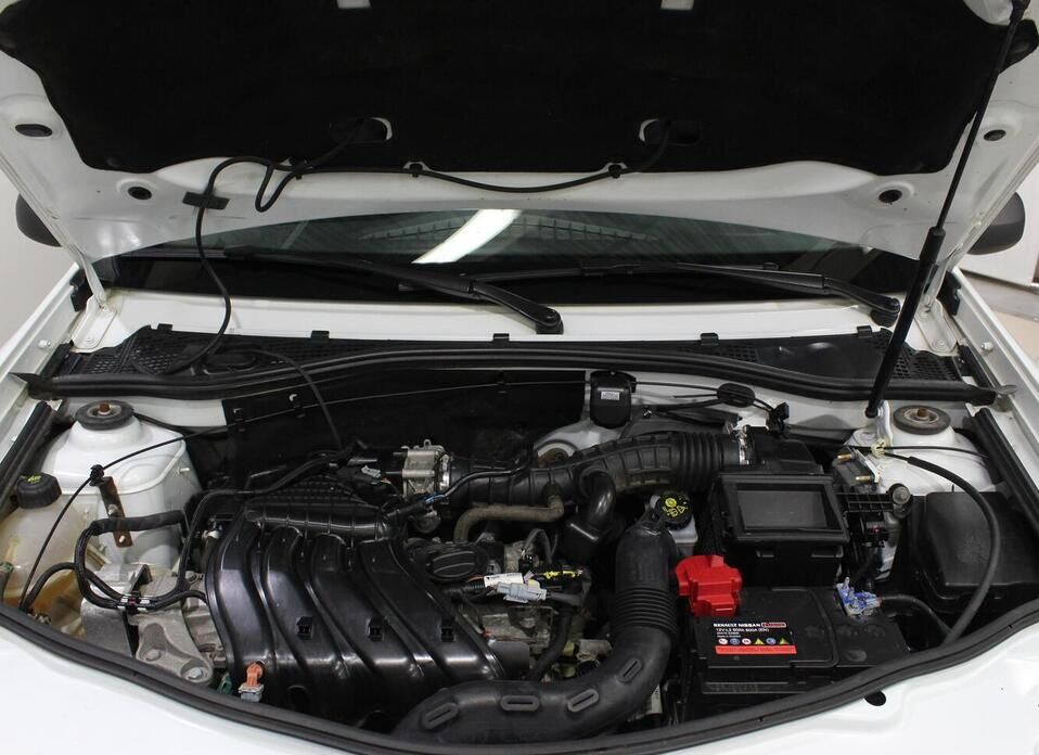 Renault Duster, I Рестайлинг 1.6 MT (114 л.с.)