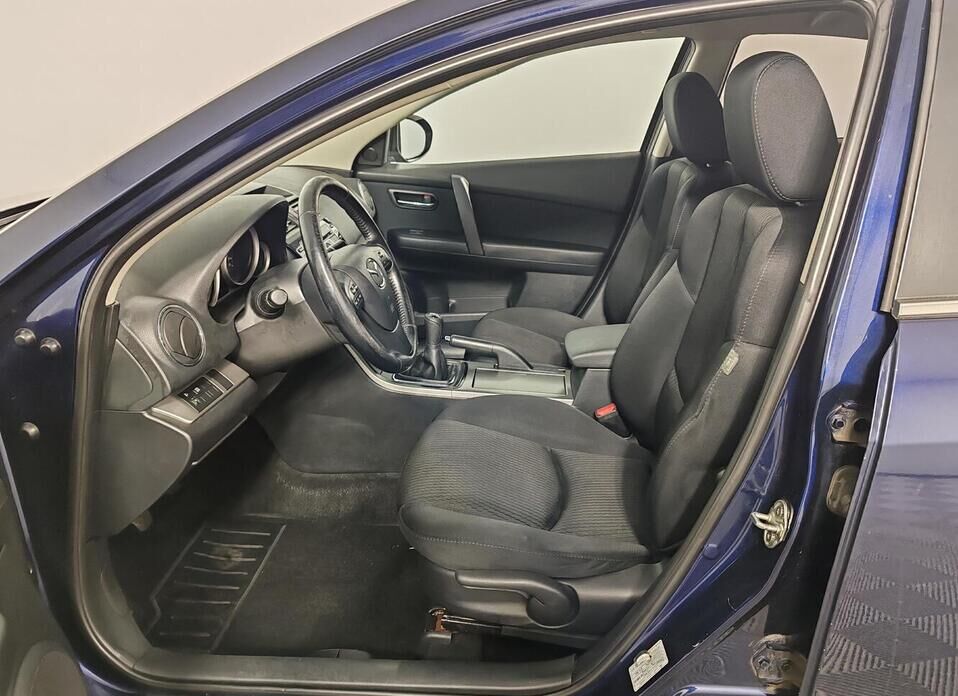 Mazda 6, II (GH) Рестайлинг 1.8 MT (120 л.с.)