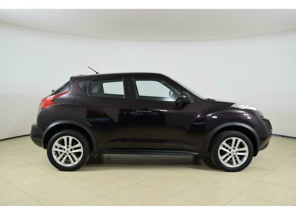 Nissan Juke 1.6 CVT (117 л.с.)