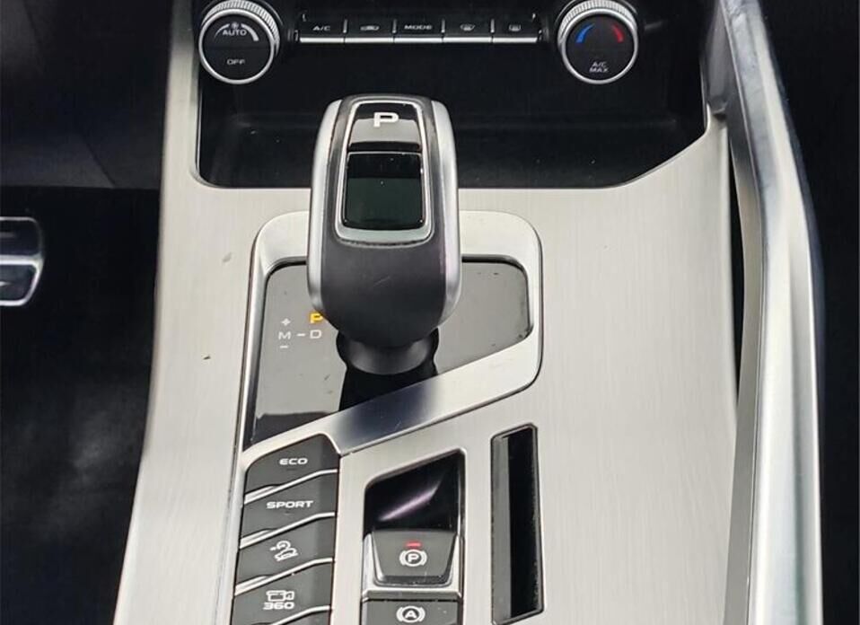 Geely Coolray, I 1.5 AMT (150 л.с.)