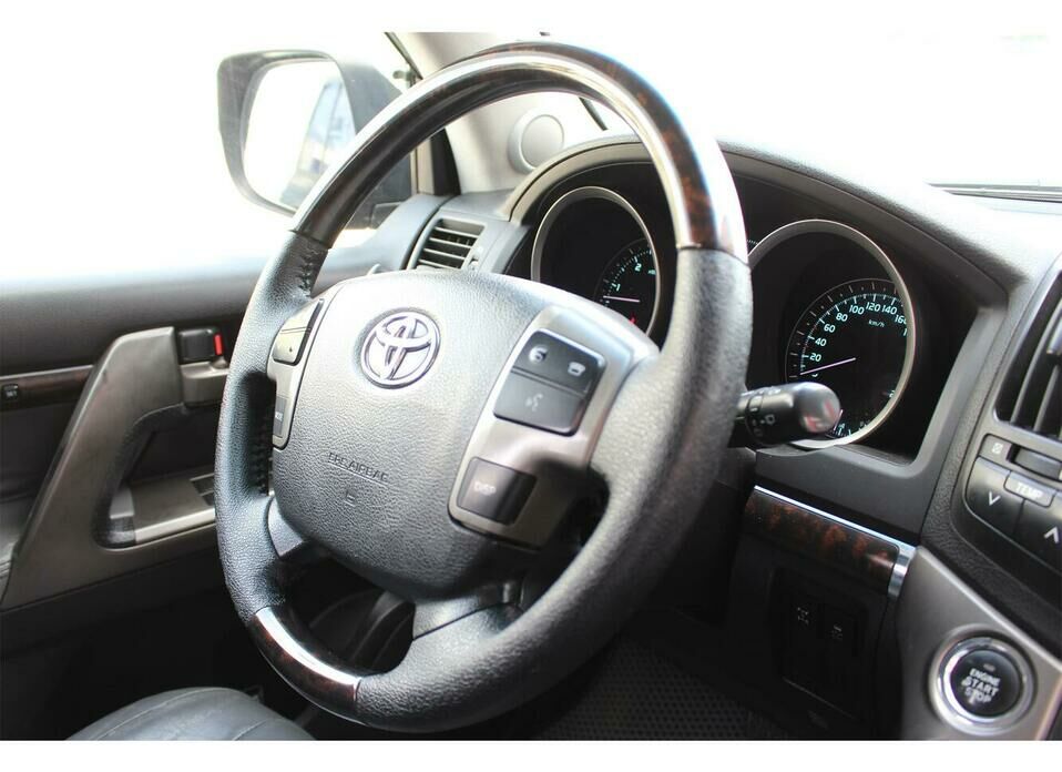 Toyota Land Cruiser 4.5d AT (235 л.с.) 4WD