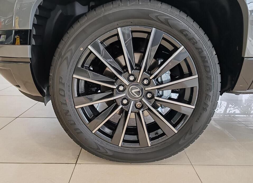 Lexus GX, III 550 3.4 AT (354 л.с.) 4WD