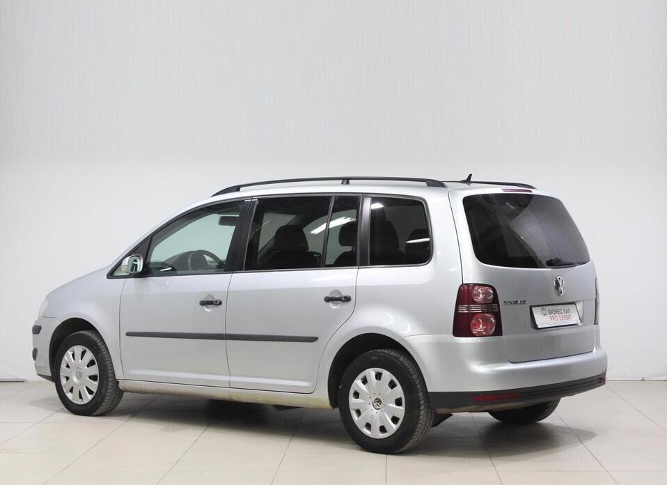 Volkswagen Touran, I Рестайлинг 1.6 MT (102 л.с.)