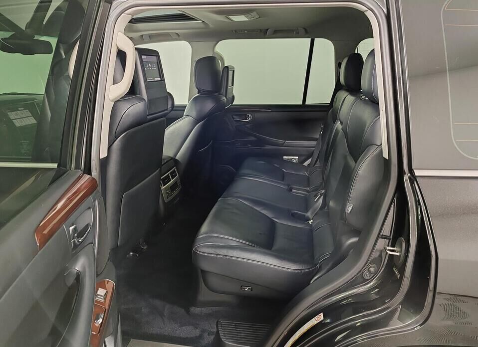 Lexus LX, III Рестайлинг 570 5.7 AT (367 л.с.) 4WD