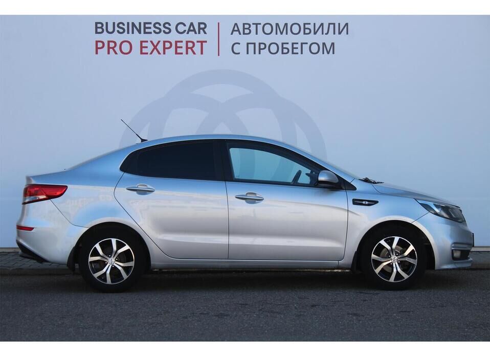 Kia Rio, III Рестайлинг 1.6 MT (123 л.с.)