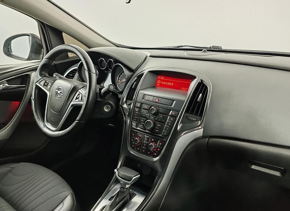 Opel Astra, J Рестайлинг 1.4 AT (140 л.с.)