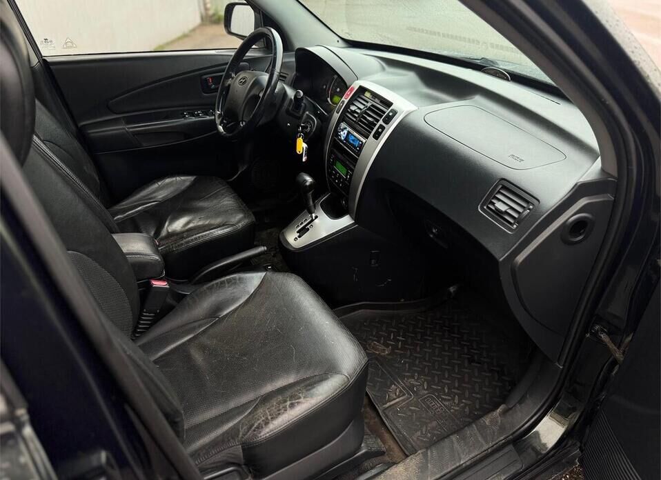 Hyundai Tucson, I 2.0 AT (141 л.с.) 4WD
