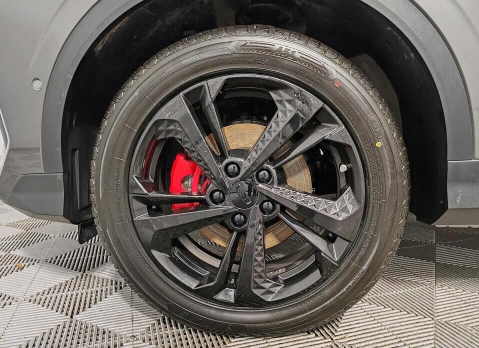 Geely Coolray, I Рестайлинг 1.5 AMT (147 л.с.)