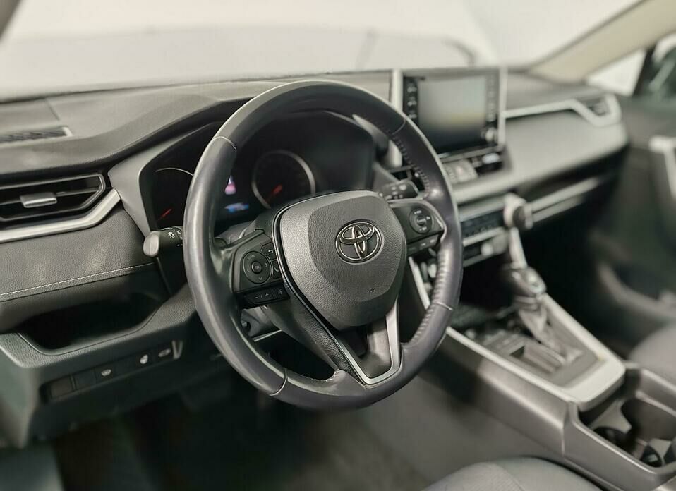 Toyota RAV4 2.0 CVT (149 л.с.)