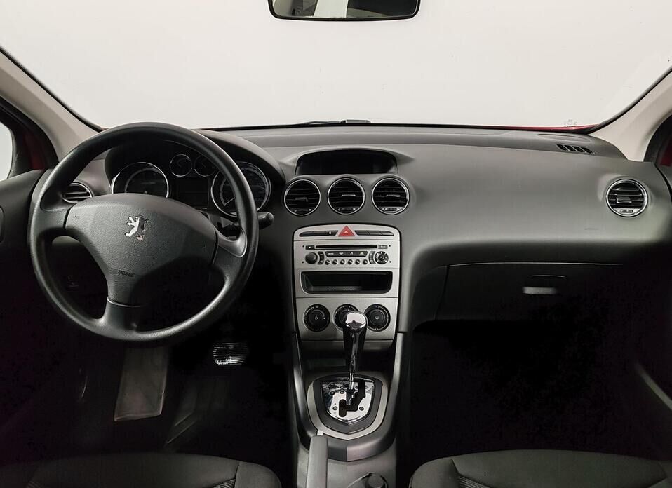 Peugeot 308 1.6 AT (120 л.с.)
