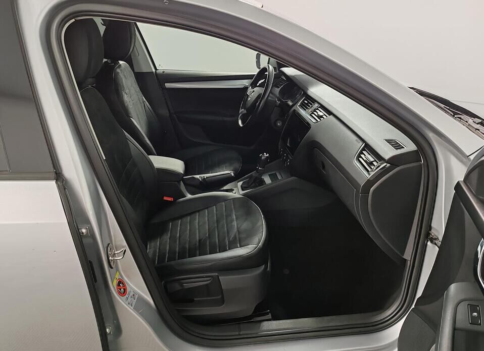 Skoda Octavia 1.8 AMT (180 л.с.)