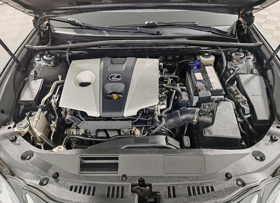 Lexus ES, VII 250 2.5 AT (200 л.с.)