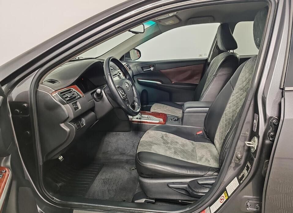 Toyota Camry, VII (XV50) 2.0 AT (148 л.с.)