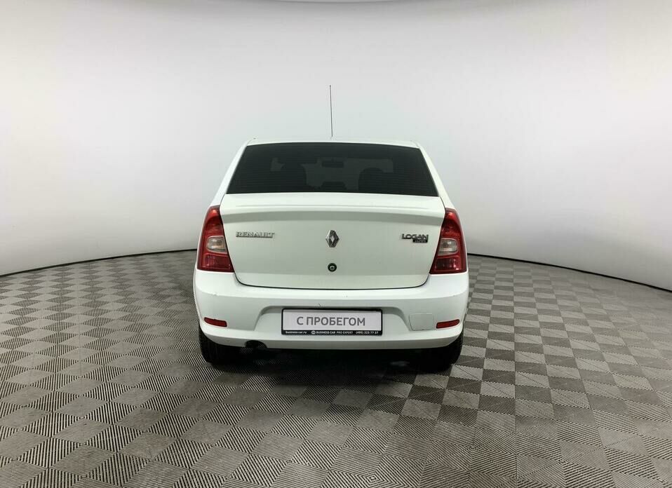 Renault Logan 1.4 MT (75 л.с.)