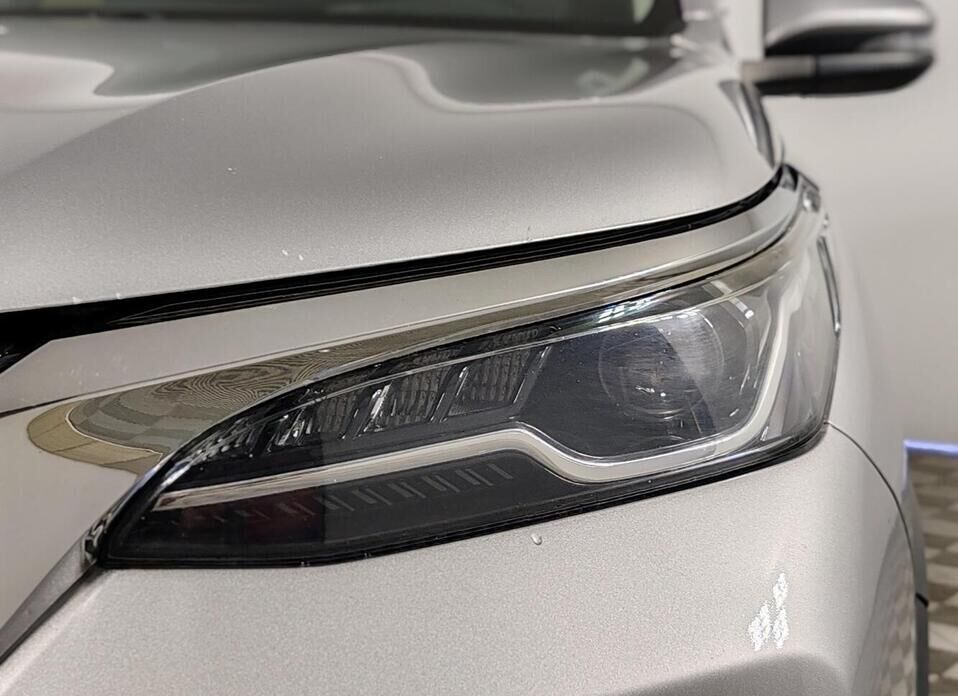 Toyota Fortuner, II Рестайлинг 2.8d AT (200 л.с.) 4WD