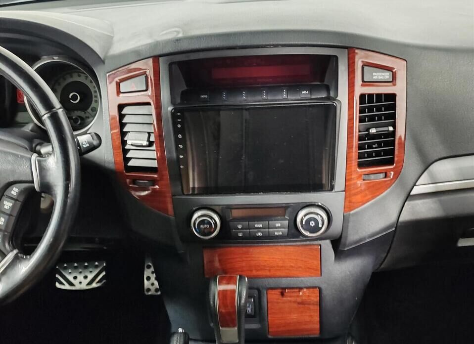 Mitsubishi Pajero 3.0 AT (178 л.с.) 4WD