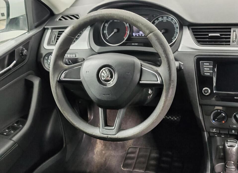 Skoda Rapid, I Рестайлинг 1.6 AT (110 л.с.)