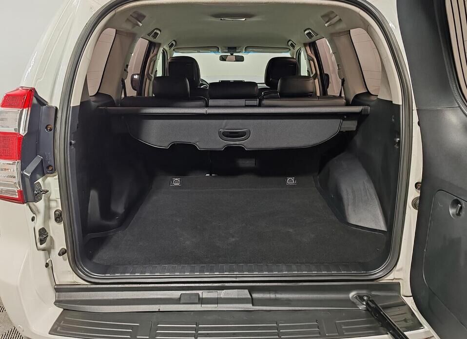Toyota Land Cruiser Prado, 150 Series Рестайлинг 1 3.0d AT (173 л.с.) 4WD