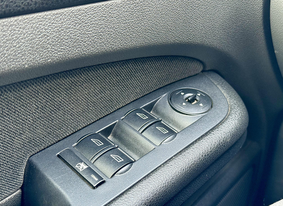 Ford Focus, II (North America) 2.0 AT (145 л.с.)