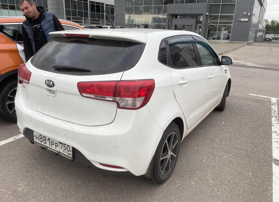 Kia Rio 1.6 AT (123 л.с.)
