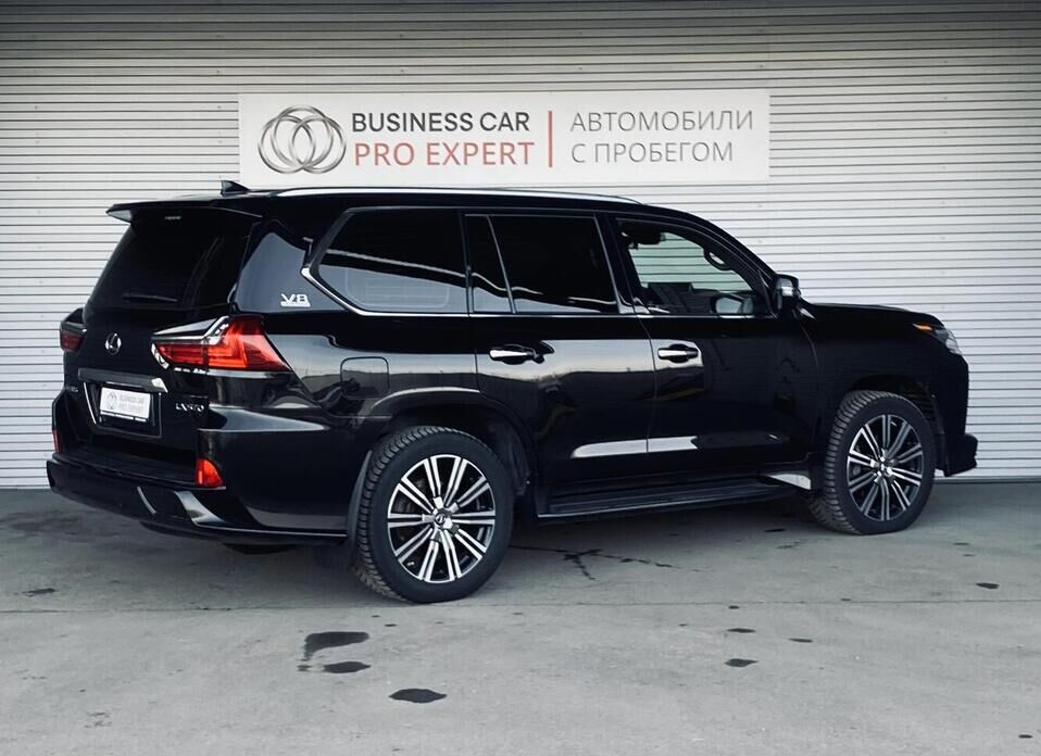 Lexus LX, III Рестайлинг 2 570 5.7 AT (367 л.с.) 4WD