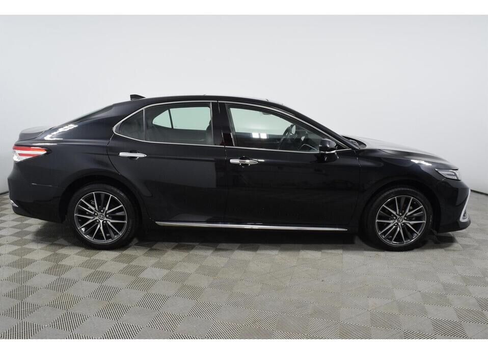 Toyota Camry 2.5 AT (206 л.с.)