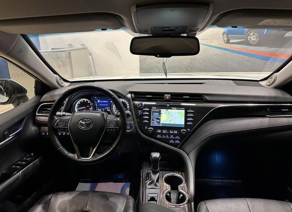 Toyota Camry, VIII (XV70) 2.5 AT (181 л.с.)