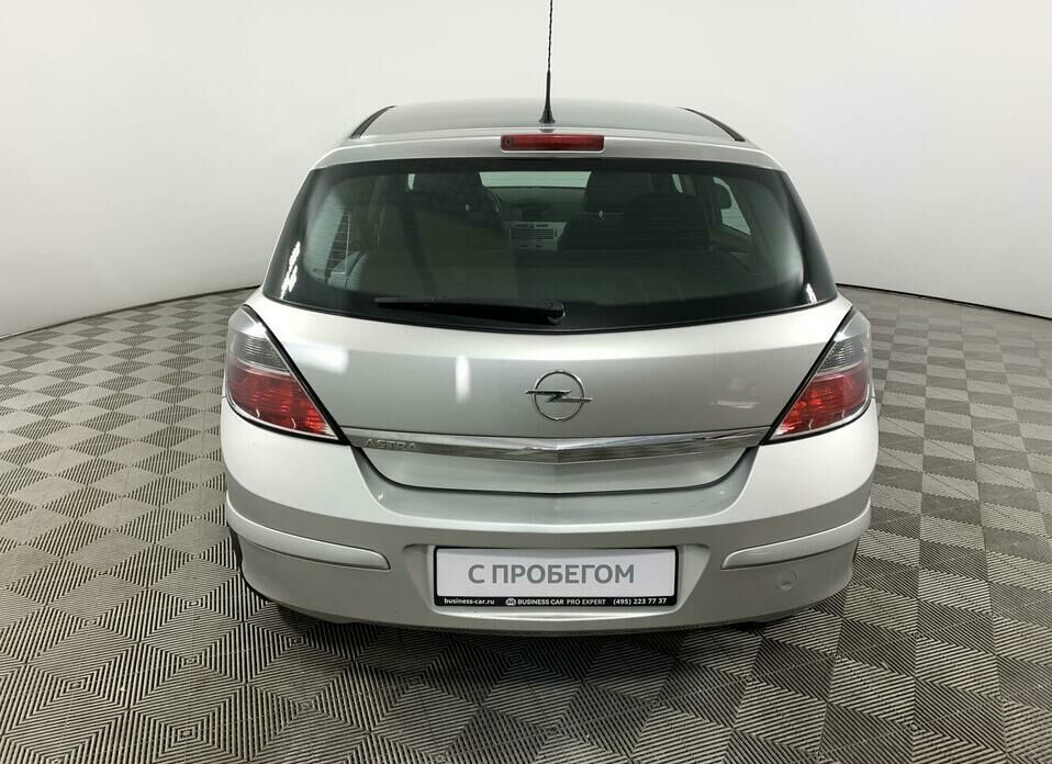 Opel Astra 1.8 MT (140 л.с.)