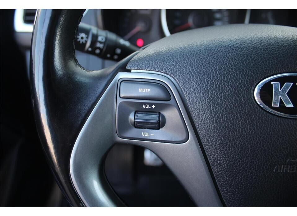 Kia Rio, III Рестайлинг 1.6 MT (123 л.с.)