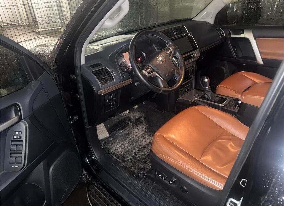 Toyota Land Cruiser Prado, 150 Series Рестайлинг 2 2.8d AT (177 л.с.) 4WD