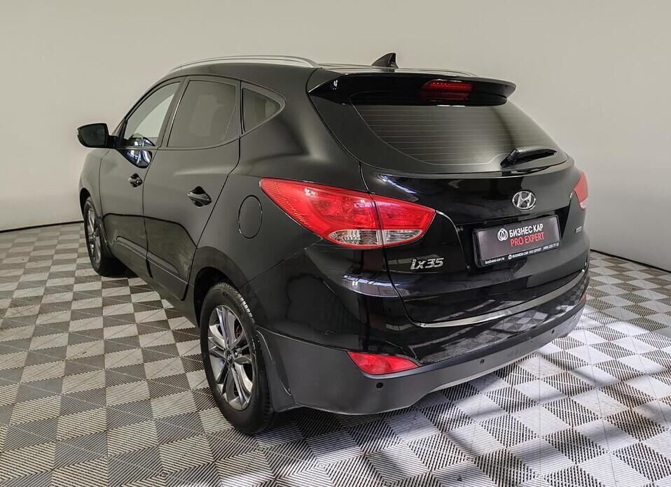 Hyundai ix35, I Рестайлинг 2.0 AT (150 л.с.) 4WD